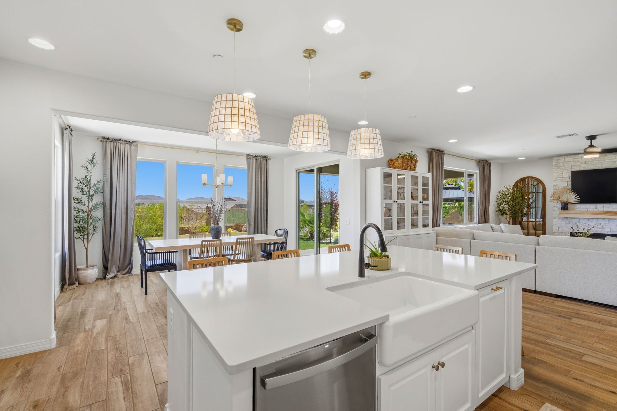 Kitchen island with pendant lighting